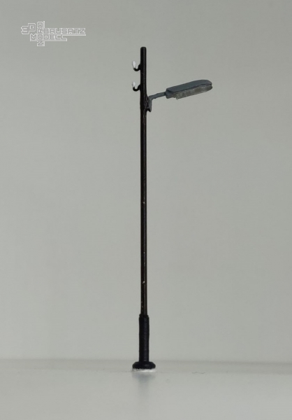 1 Stck. Holzmastleuchte mit Isolatoren - Fertigmodell