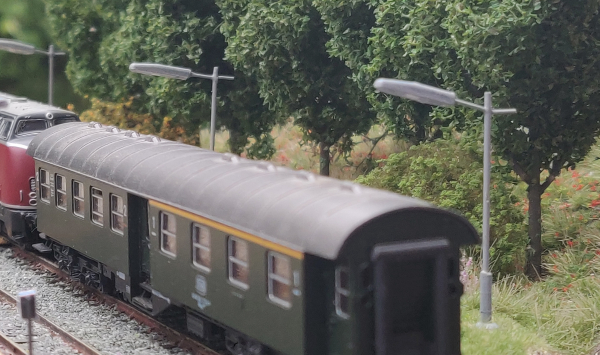 1 Stck. Fertigmodell einer einflammigen Bahnsteigleuchte aus EP III/IV