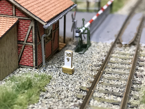 Maßstäbliche Kilometersteine nach Reichsbahn-Vorbild